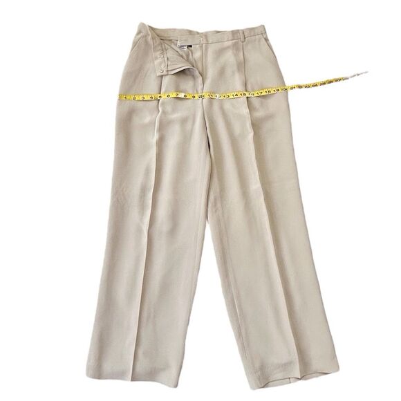 Jones New York Vintage Women’s Tan Silk Pleated High Rise Khaki Pants Size 12 - Picture 3 of 9